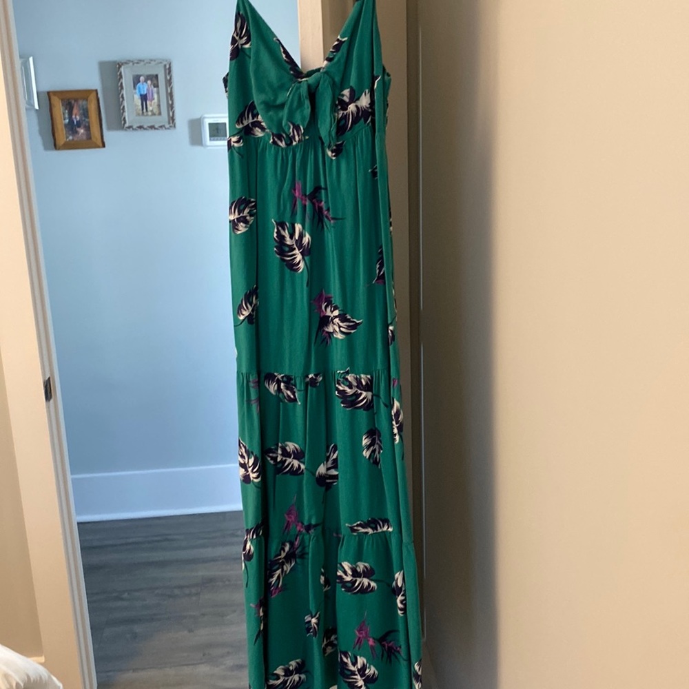 Floral Maxi Dress - size M
